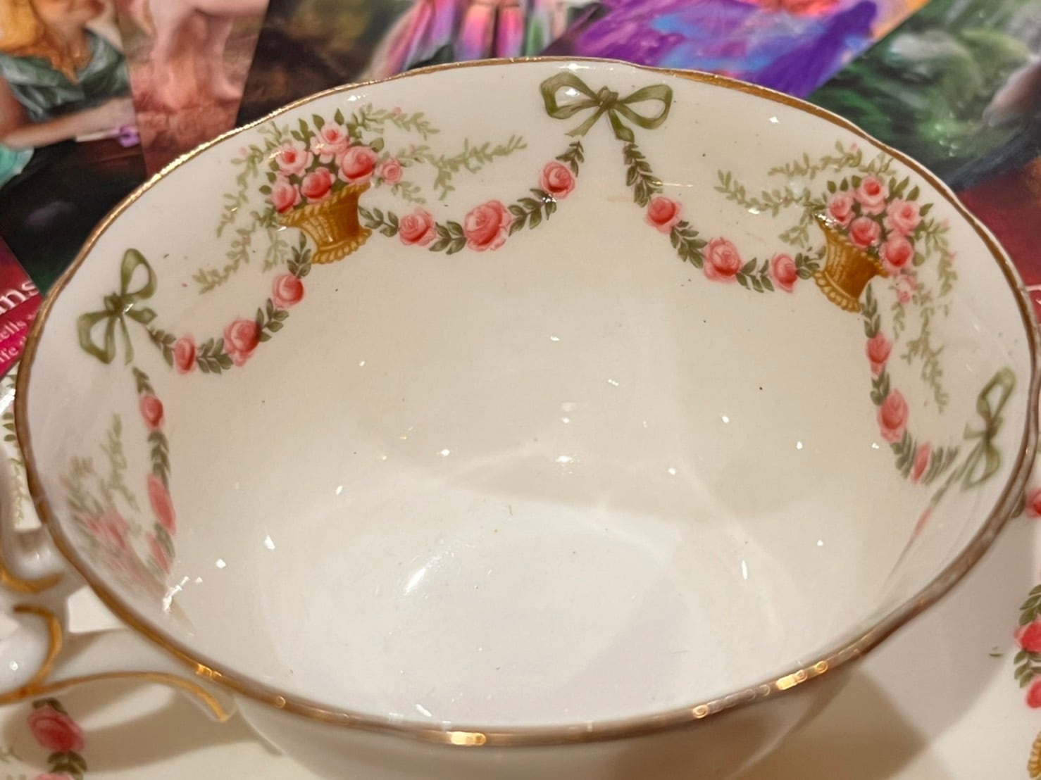 エインズレイ（1905－1910年頃） 花のガーランド アンティークカップ