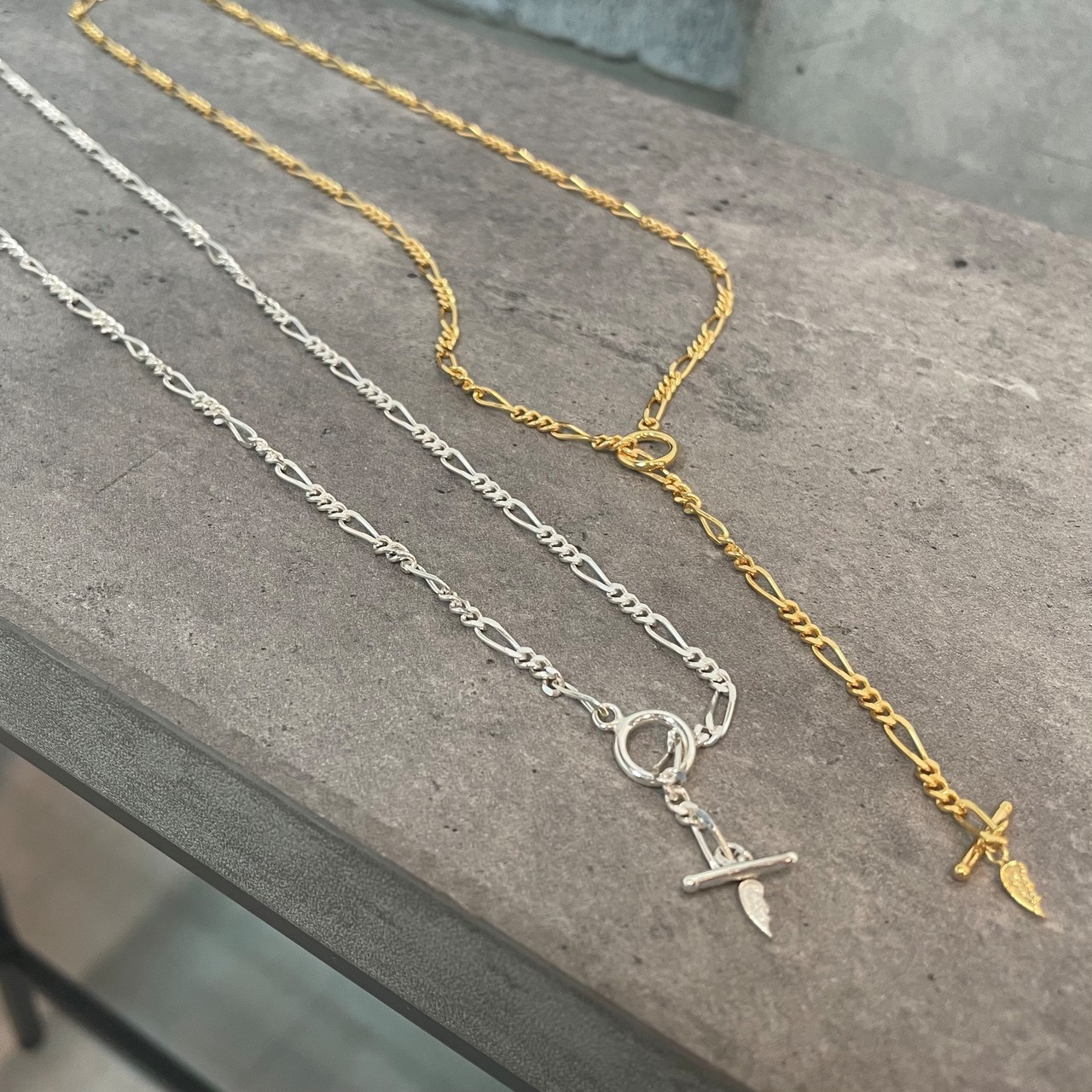 FINE CHAIN NECKLACE