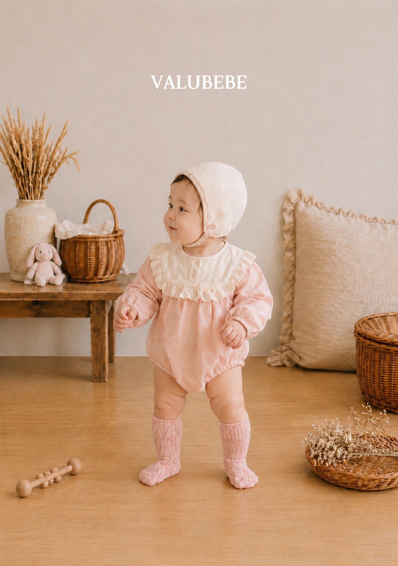 送料無料【予約】/ ブルノフリルロンパース / valubebe
