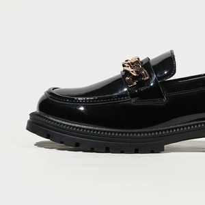 patent leather chain loafers J0042