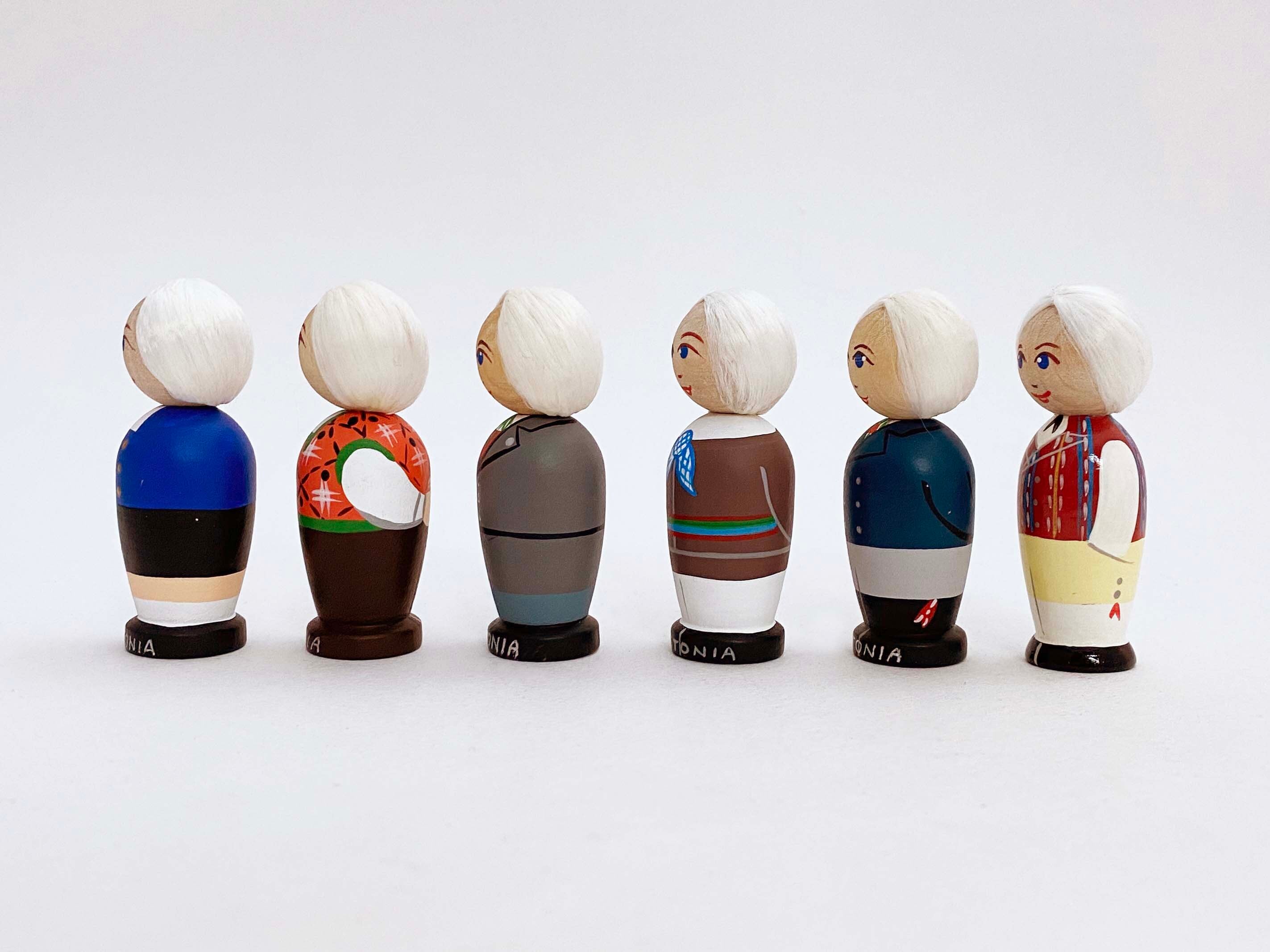 エストニアの民族こけし(男の子8cm)