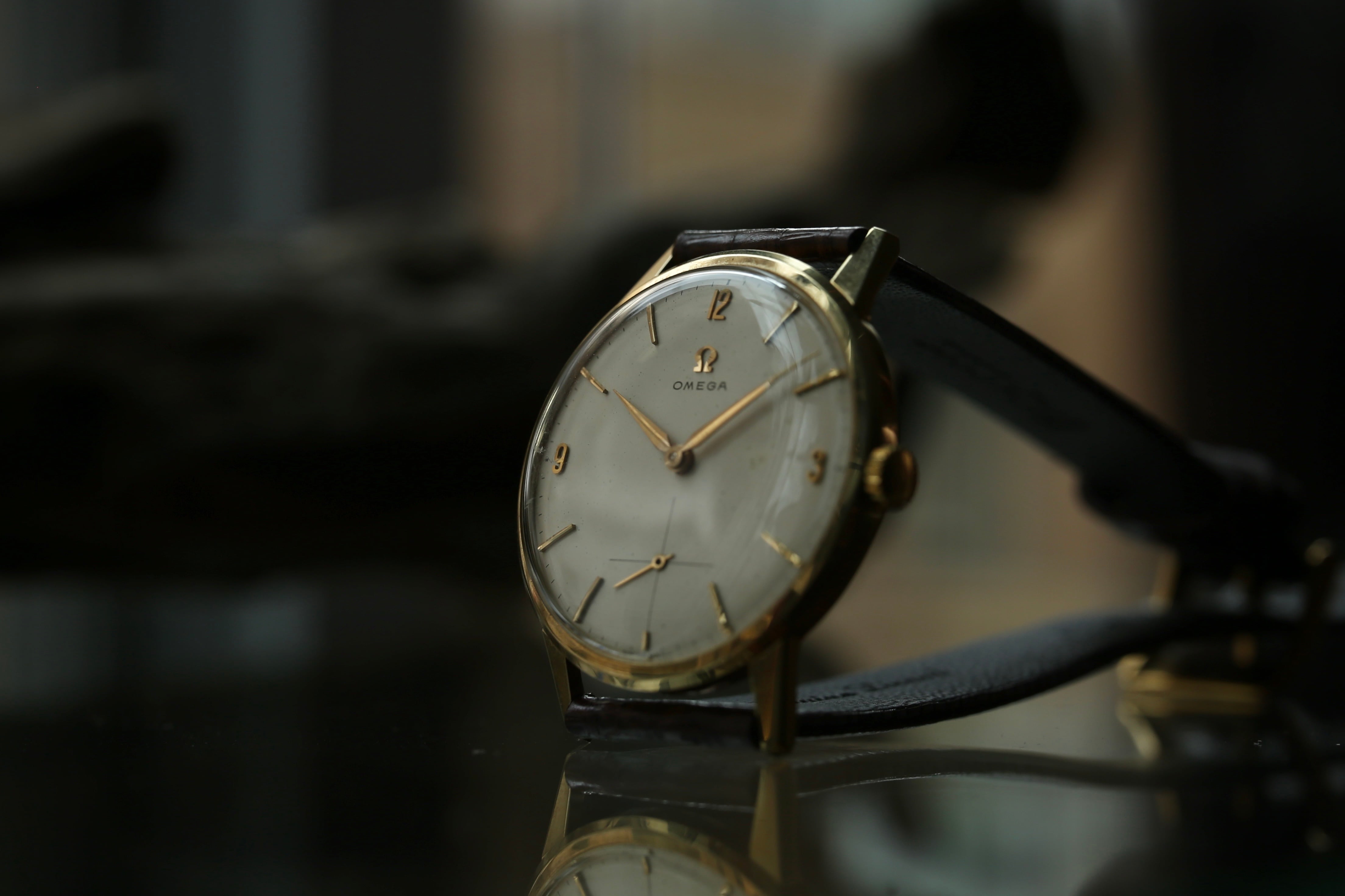 OMEGA】 1961年製 オメガ 『30mmキャリバー』 スモールセコンド 飛び