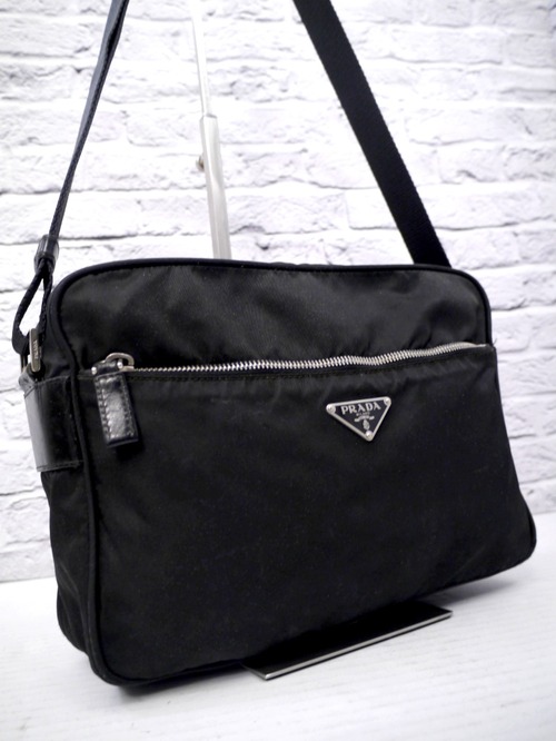 ◆PRADA プラダ ユニセックス ナイロンxレザー切替 クロスボディ ショルダー バッグ カメラ バッグ 黒◆ クロスボディ仕様の定番モデル♪