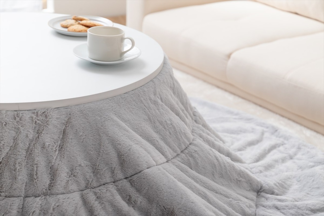 【円形:185cm】Chubby リバーシブルファーこたつ布団