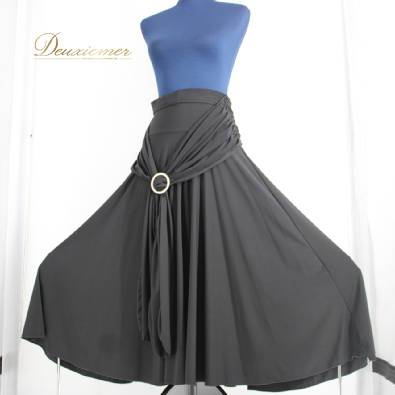 社交ダンス 衣装 スタンダード スカート レッスンウェア 女性用 レディース オールシーズン 無地 黒 ラインストーン ICHIOKU イチオク ブラック系 シンプル エレガント スタイリッシュ フレアスカート ダンスウェア 通気性 おしゃれ