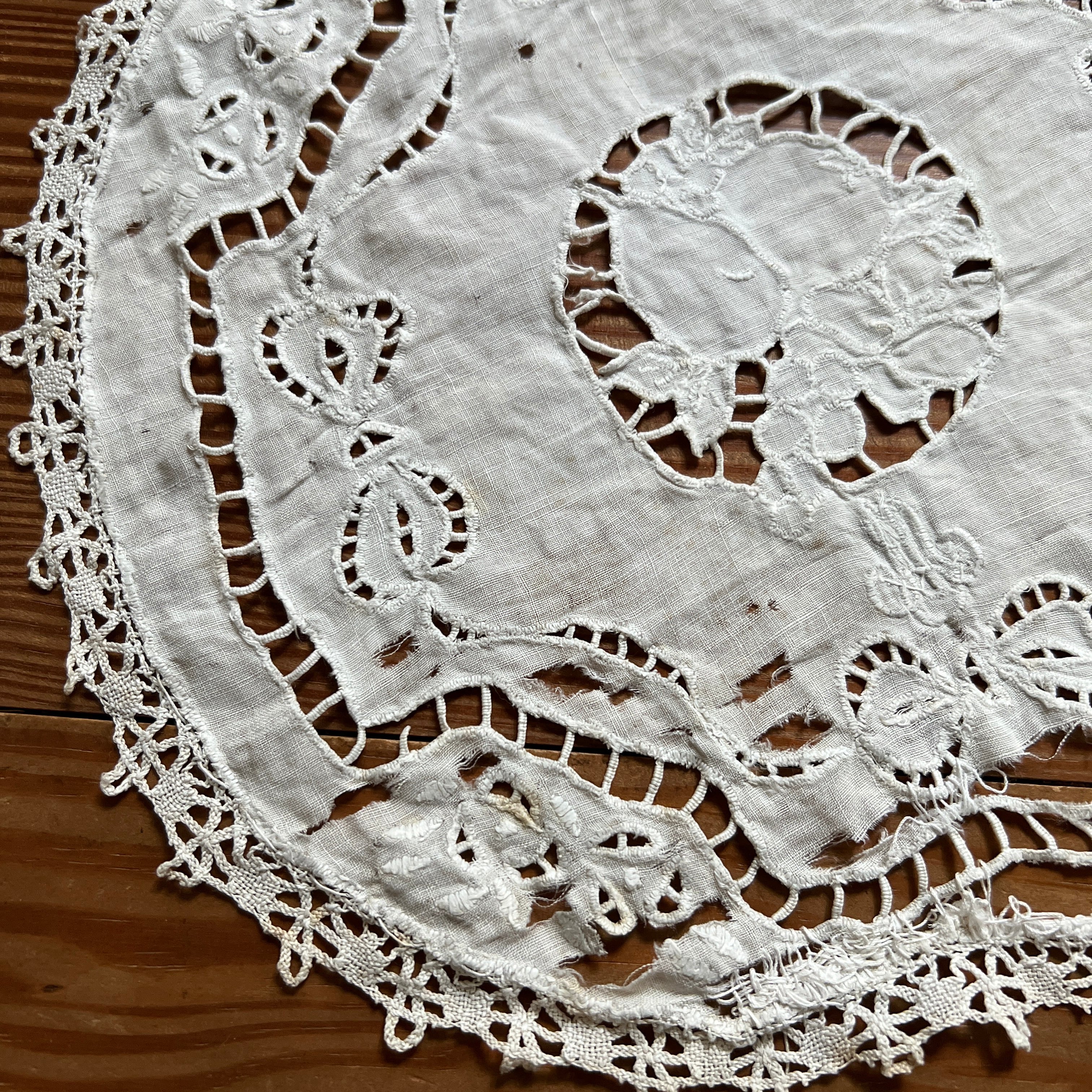 古いレース(F)ドイリー フランスアンティーク ヴィンテージ