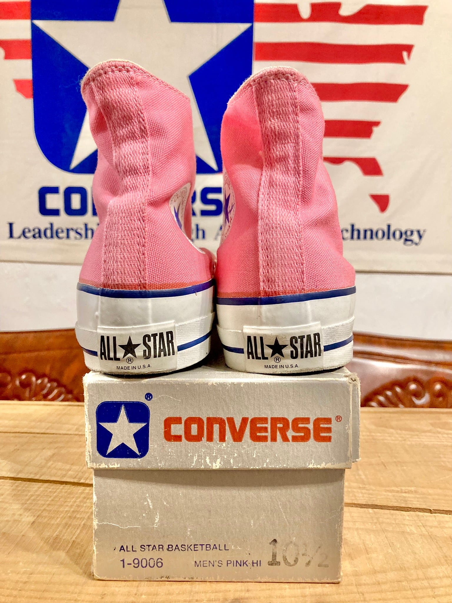 ピンクハイカットコンバース　converse オールスター　箱付き