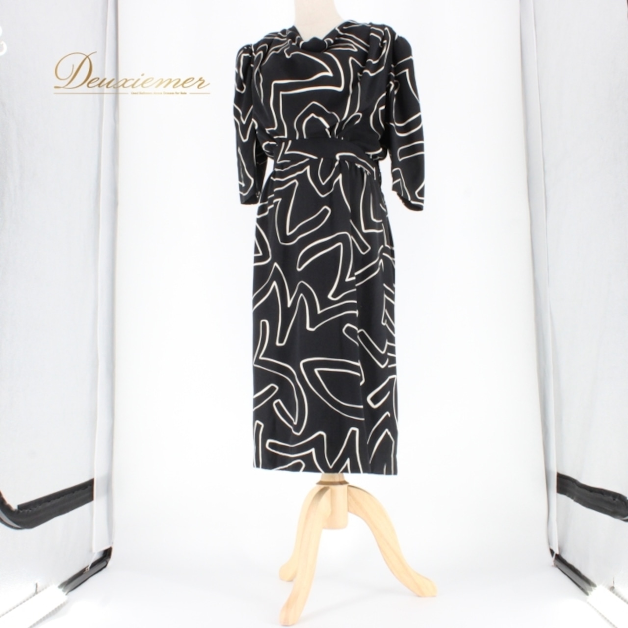 社交ダンス 衣装 スタンダード ドレス ワンピース レッスンウェア パーティドレス レディース ブラック系 ホワイト系 フォーマル 白 黒 スタイリッシュ バイカラー シンプル エレガント おしゃれ 通販 レディースファッション 大人 二次会 舞台衣装 ダンスパーティー 発表会 着痩せ コーディネート