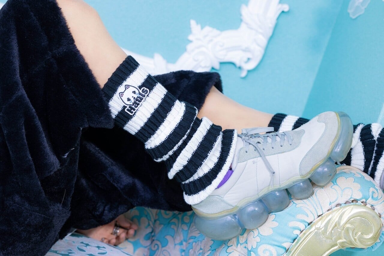 手も足も使えるやんけ！レッグウォーマー(ホワイト) | Hauls