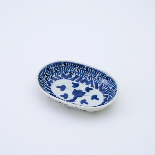 染付石垣紋小判皿（小）