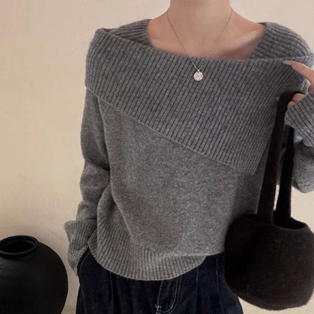 Off shoulder lapel sweater A1615