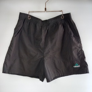 90s　アディダス　ナイロン　ショートパンツ　万国旗タグ　刺繍ロゴ　黒　US L
