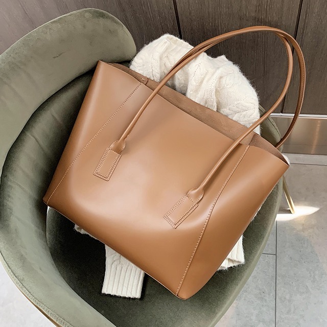 シンプルで大容量のワンショルダーバッグ2020新しい流行のファッションカジュアルオールマッチネットレッドエインエアポータブルトートバッグ Tiancai_Wing_Bag44544481813