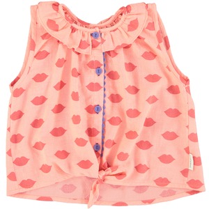 【24SS】piupiuchick(ピウピウチック) frill nosleeve top coral w/red lips (3y/4y/6y/8y/10y)ノースリーブ　リップ　