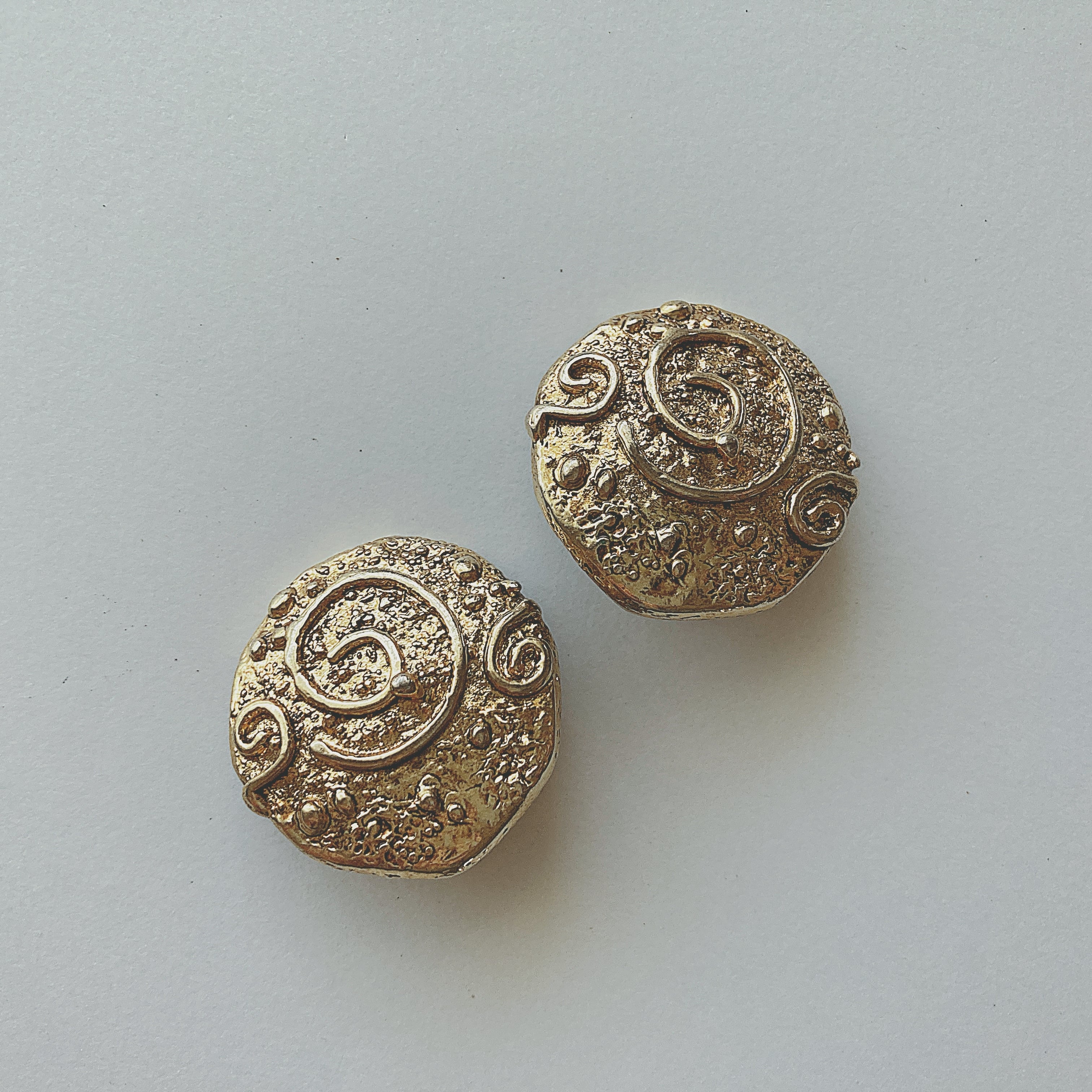 LERITZ Vintage 80s gold tone swirl line circle earrings ヴィンテージ　80年代　ゴールドトーン　 渦巻　ライン　丸型　イヤリング