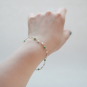 さりげなく翡翠をおしゃれに！   翡翠眼鏡留めブレスレット マルチ jade jadeite A貨翡翠 jd_br1047