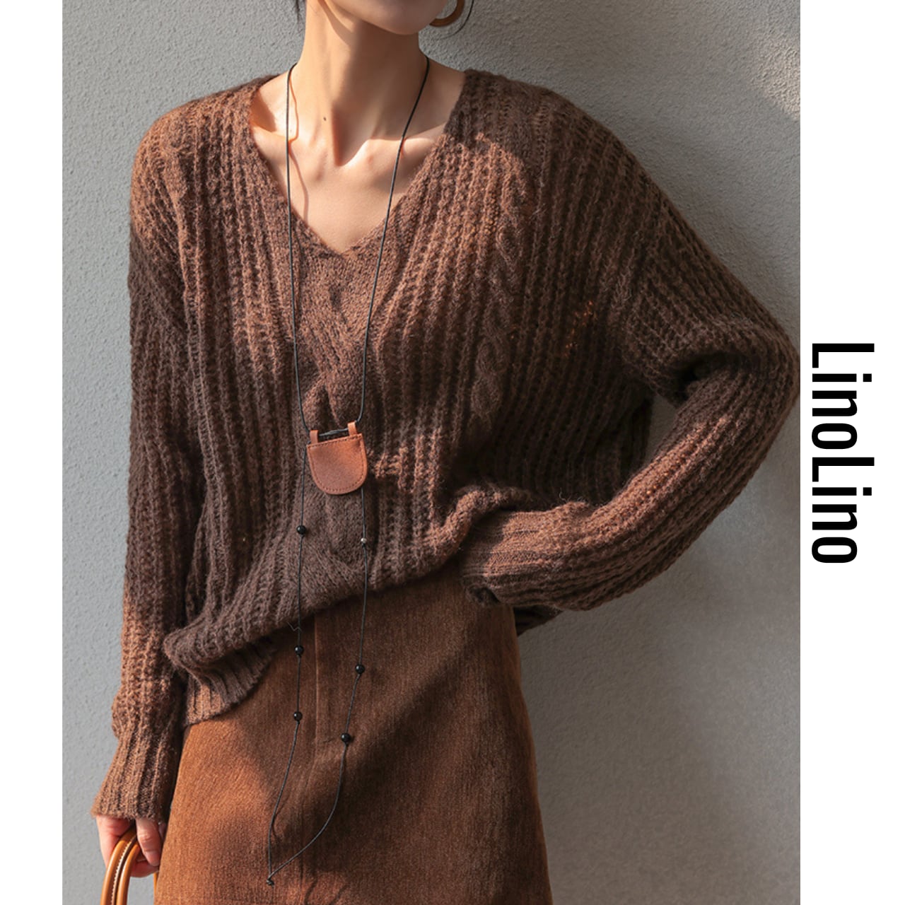 Long Sleeve V-Neck Knit Pullover L00692