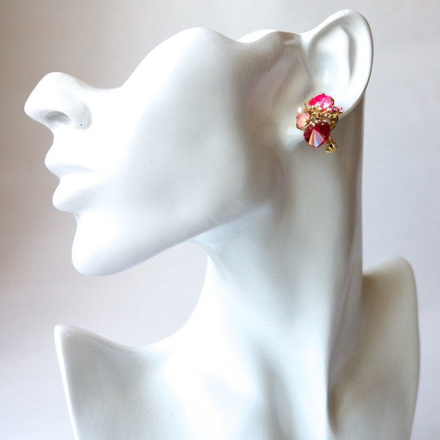 ハートビジュー　ピアス／イヤリング