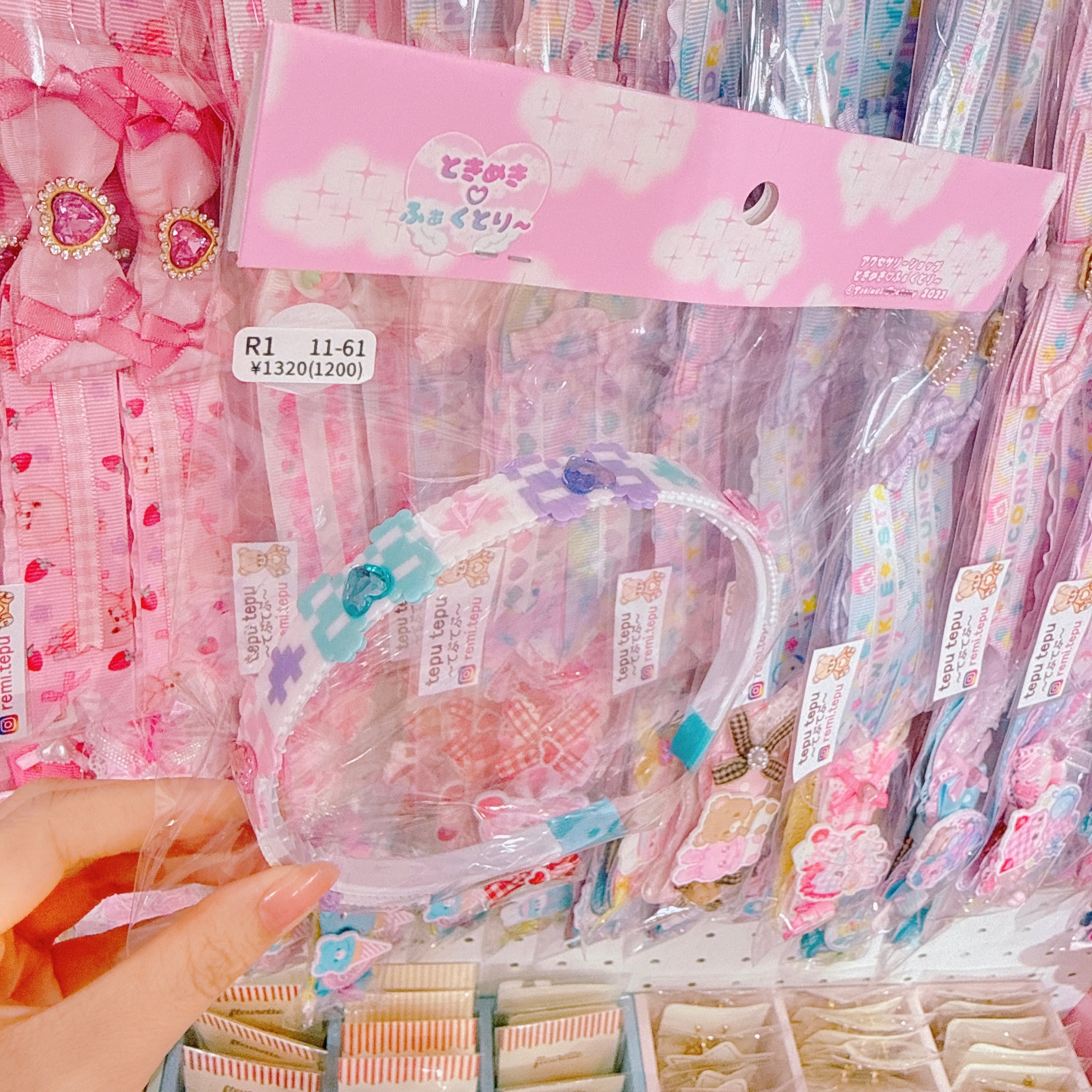 【R1】11-61リボンいっぱいカチューシャ