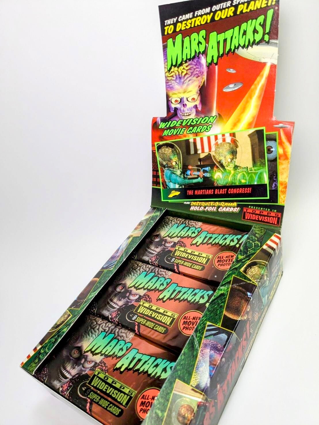 ☆送料無料！☆1996年製 Topps【 Mars Attacks! （ マーズアタック!  ) MOVIE PHOTO CARD 】VINTAGE トレーディングカード 単品 （1個=9CARDS）〚アメリカン雑貨 アメトイ〛