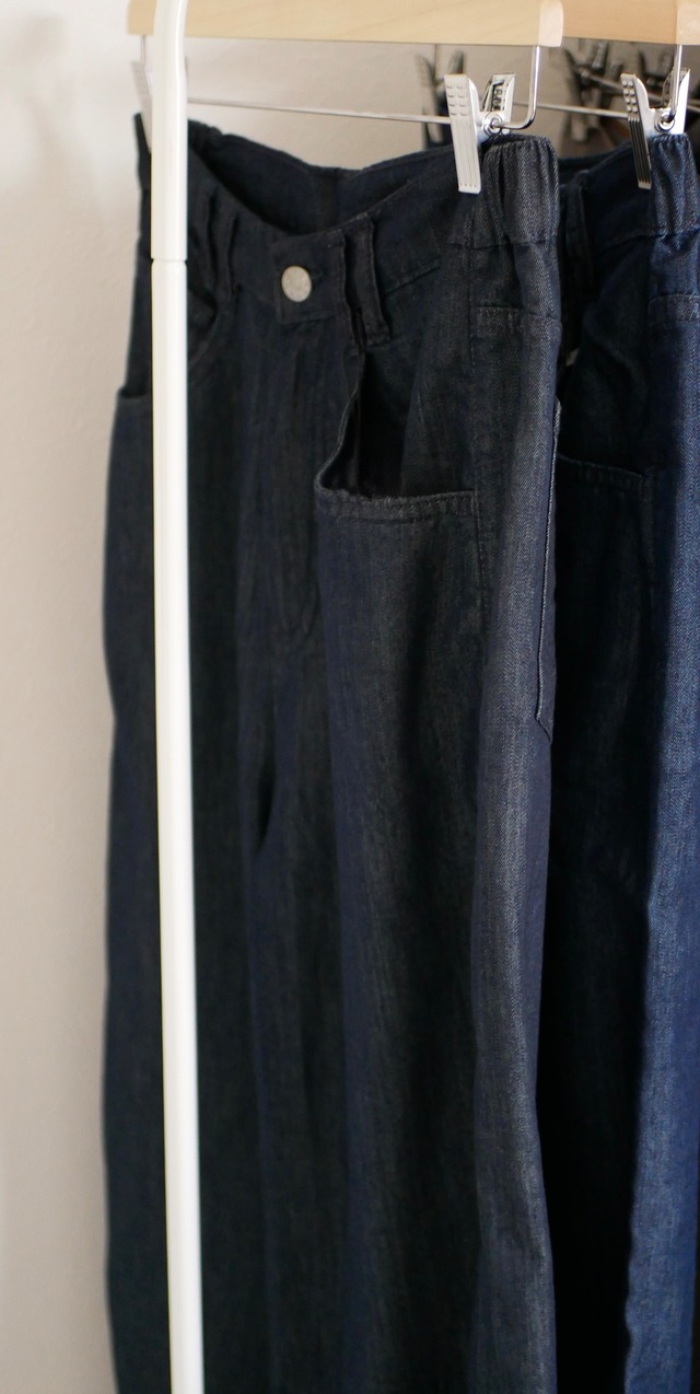 Sample sale 2,000