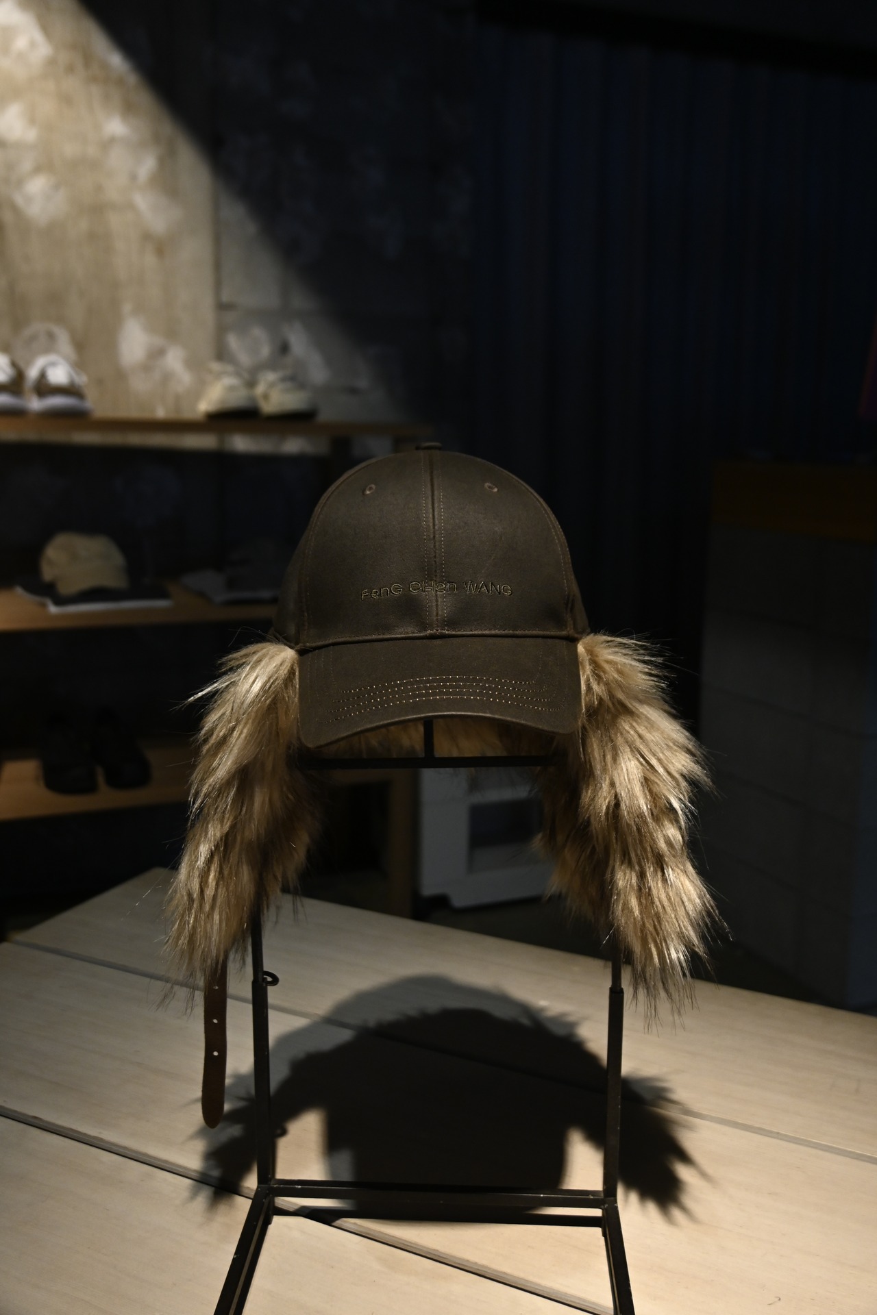 【26AW | UNISEX】Feng Chen Wang フェンチェンワン / キャップ / CAT EARFLAPBLACK DENIM BASEBALL CAP / FUF22AC28 - 1