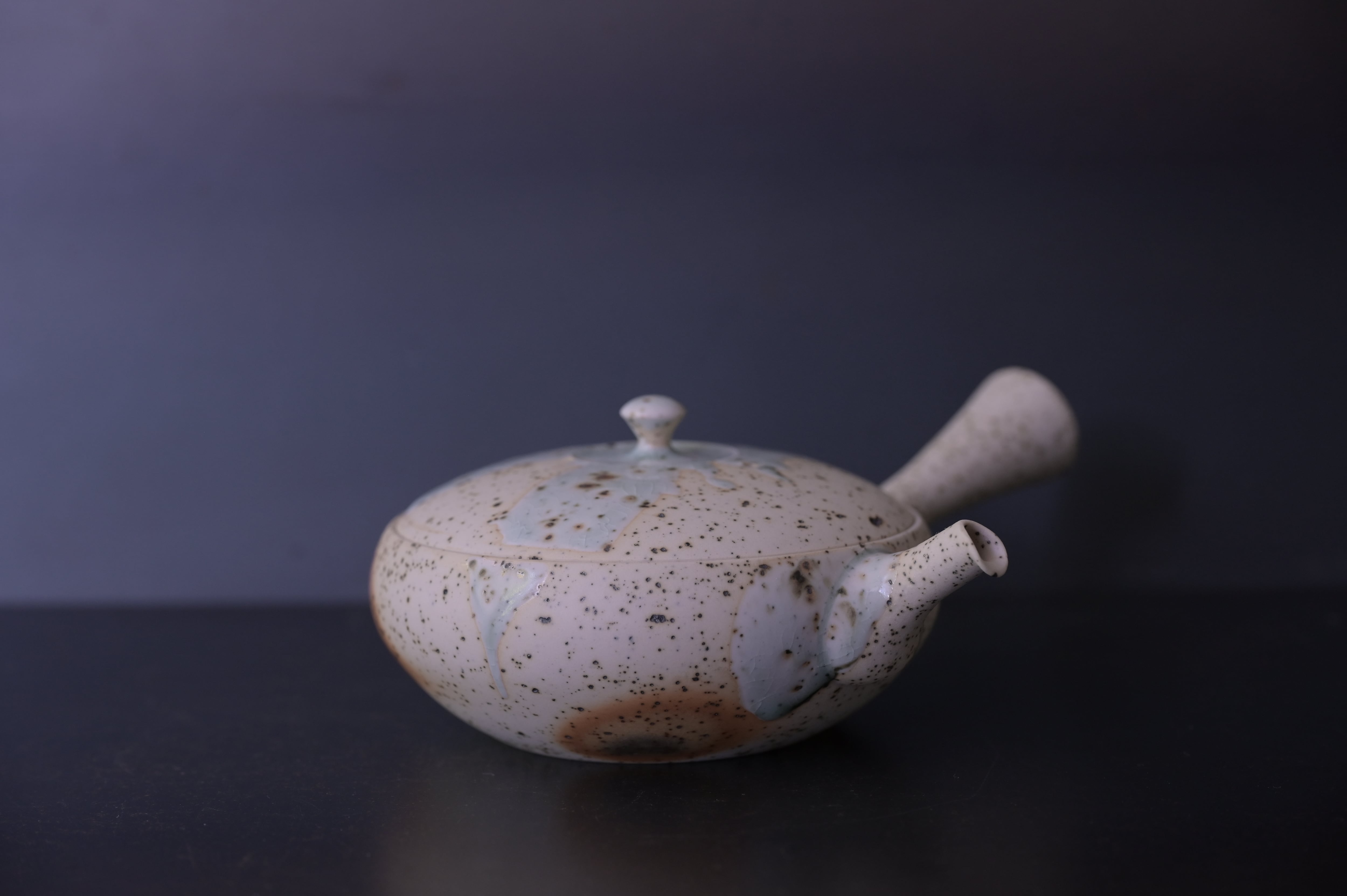 常滑焼 美しい花柄の手作り急須 甚秋陶苑(伊藤成二)作 新品・未使用品