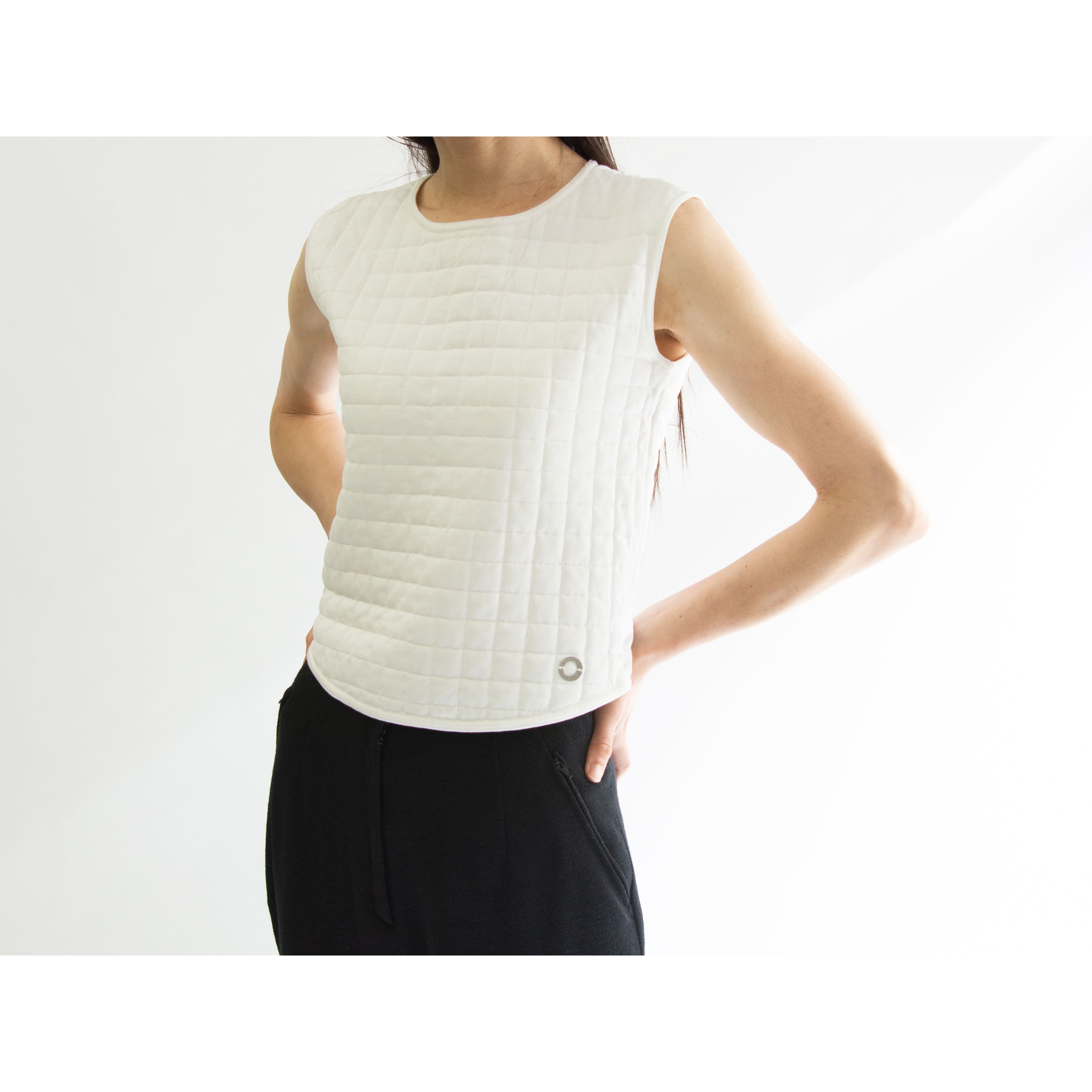 CHANEL】Made in France 00T Sleeveless Quilting Pullover（シャネル