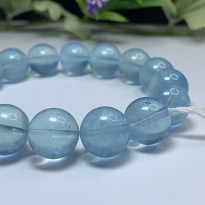 透明感ブルー☆アクアマリンブレスレット