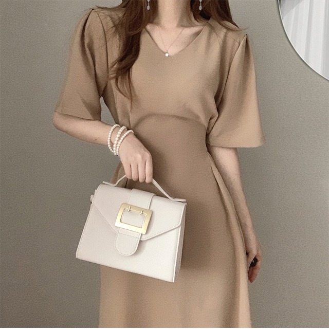 新作、着瘦せセレカジワンピース　A01447