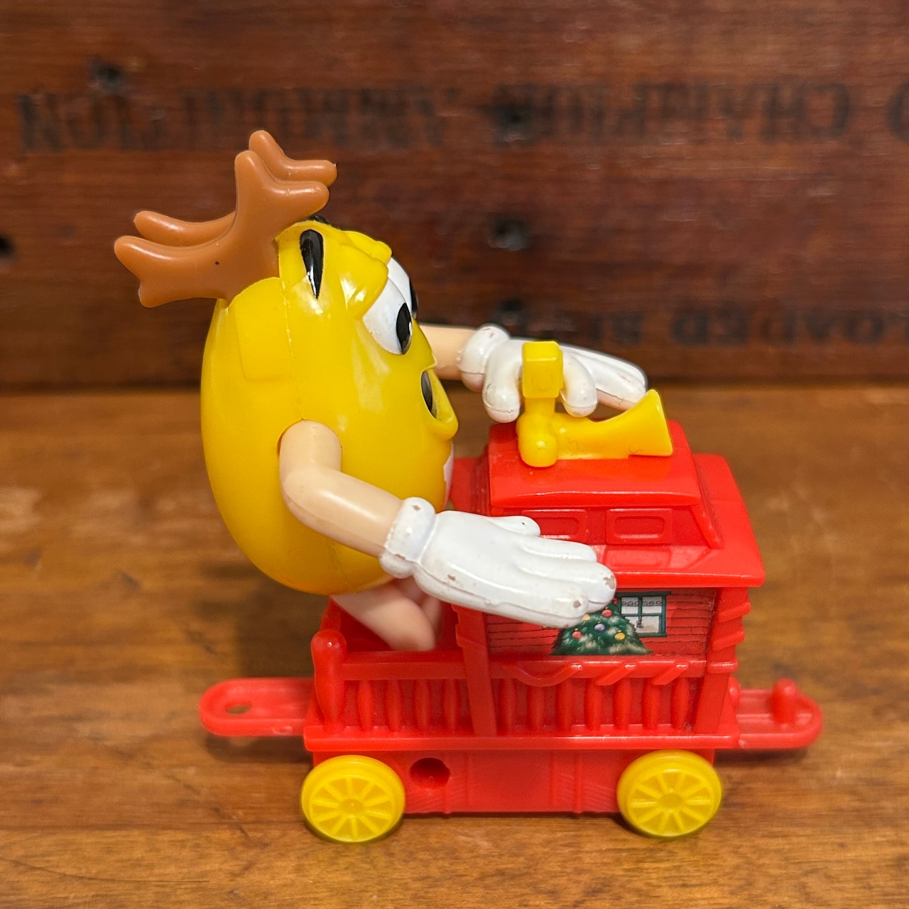 M&M's クリスマス・トレイン・トッパー サーカストレイン 列車 機関車 イエロー ミールトイ エムアンドエムズ MU-307