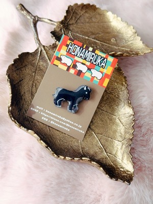 ウマのピンバッチ(ブラック)