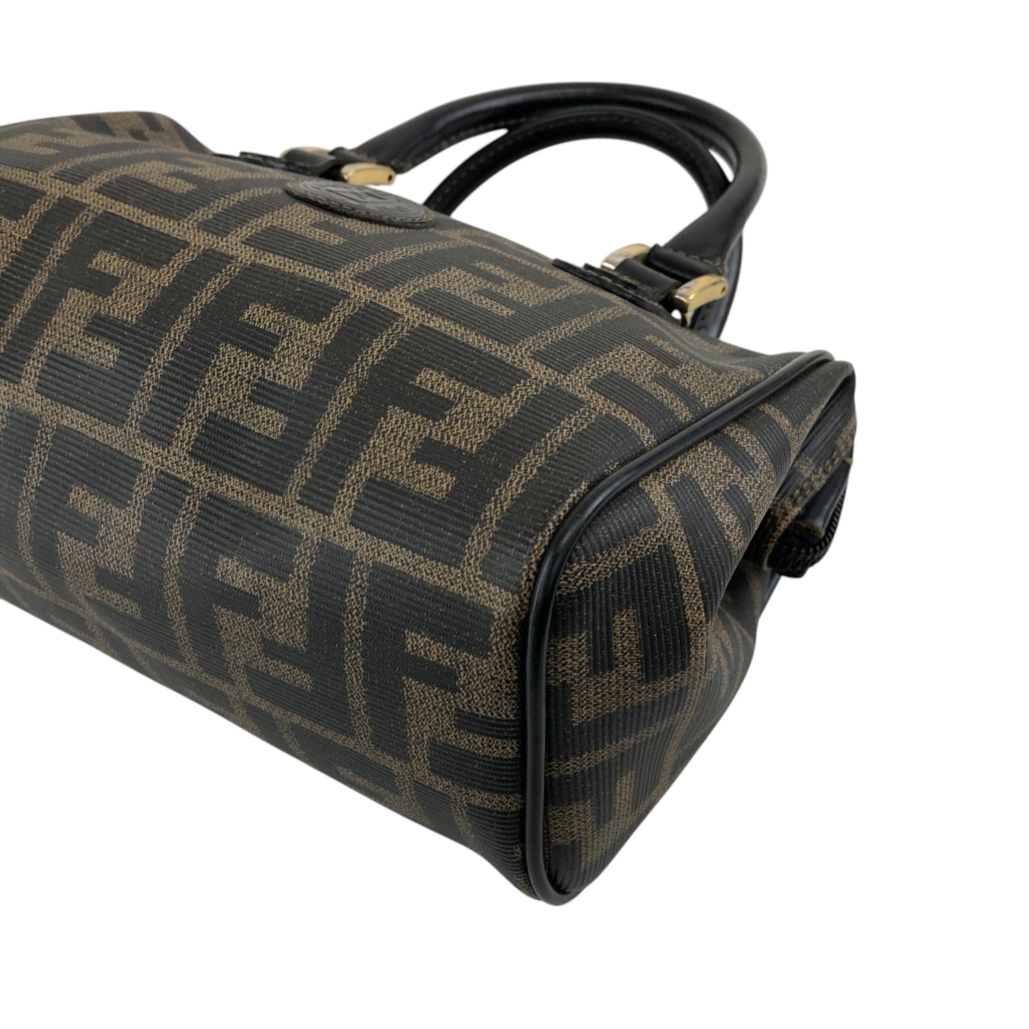 FENDI フェンディ ズッカ ショルダーバッグ ブラック FFロゴ PVC 2WAY
