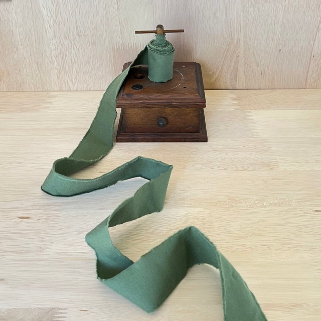 【コットンリボン】 幅約40mm 28.Leaf Green リーフグリーン ナチュラルリボン 綿100% ラッピング・ブーケ・ハンドメイド・ドライフラワーに最適