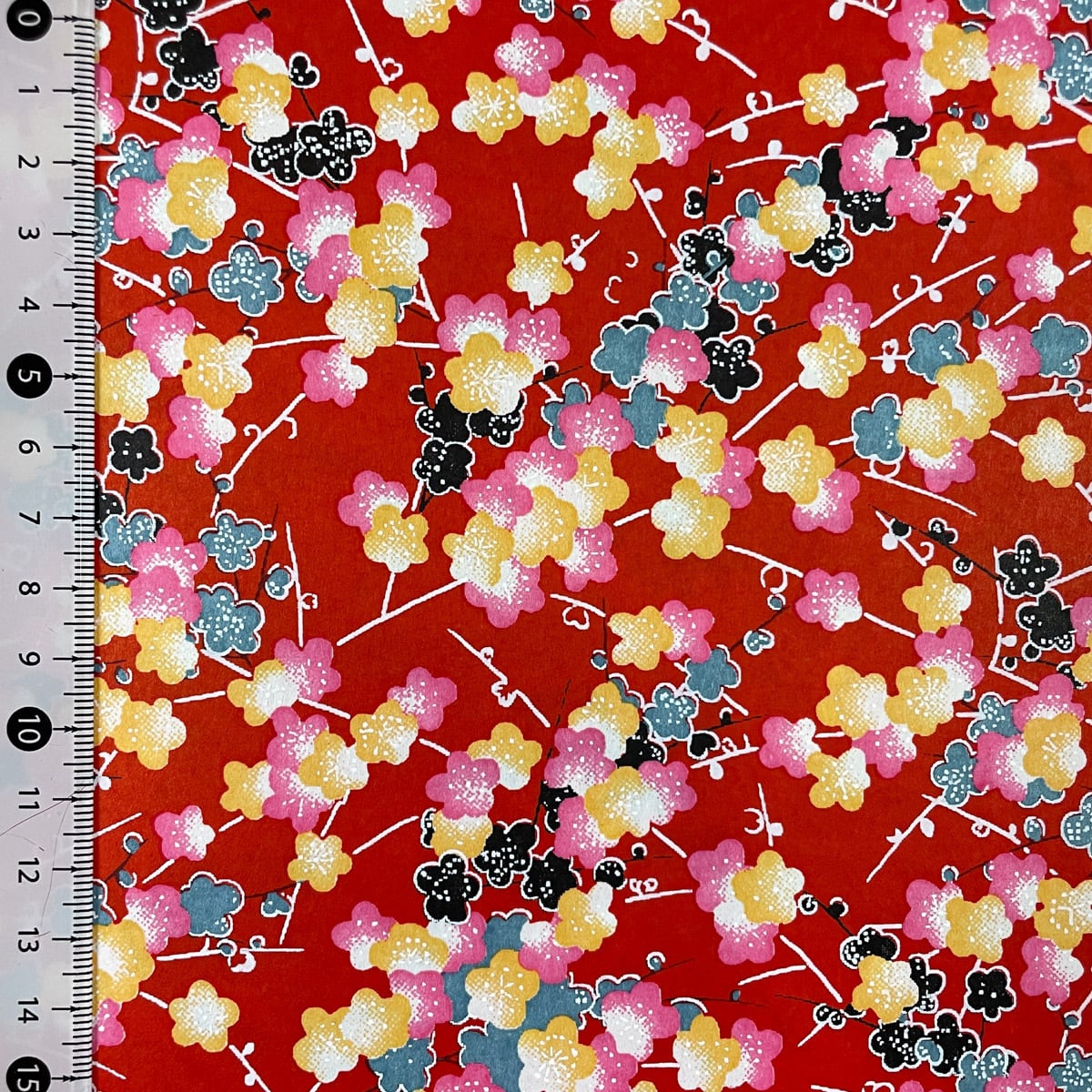 友禅和紙 赤地にぼかし染めの梅の花 大判 約63x93cm 千代紙 Yuzen