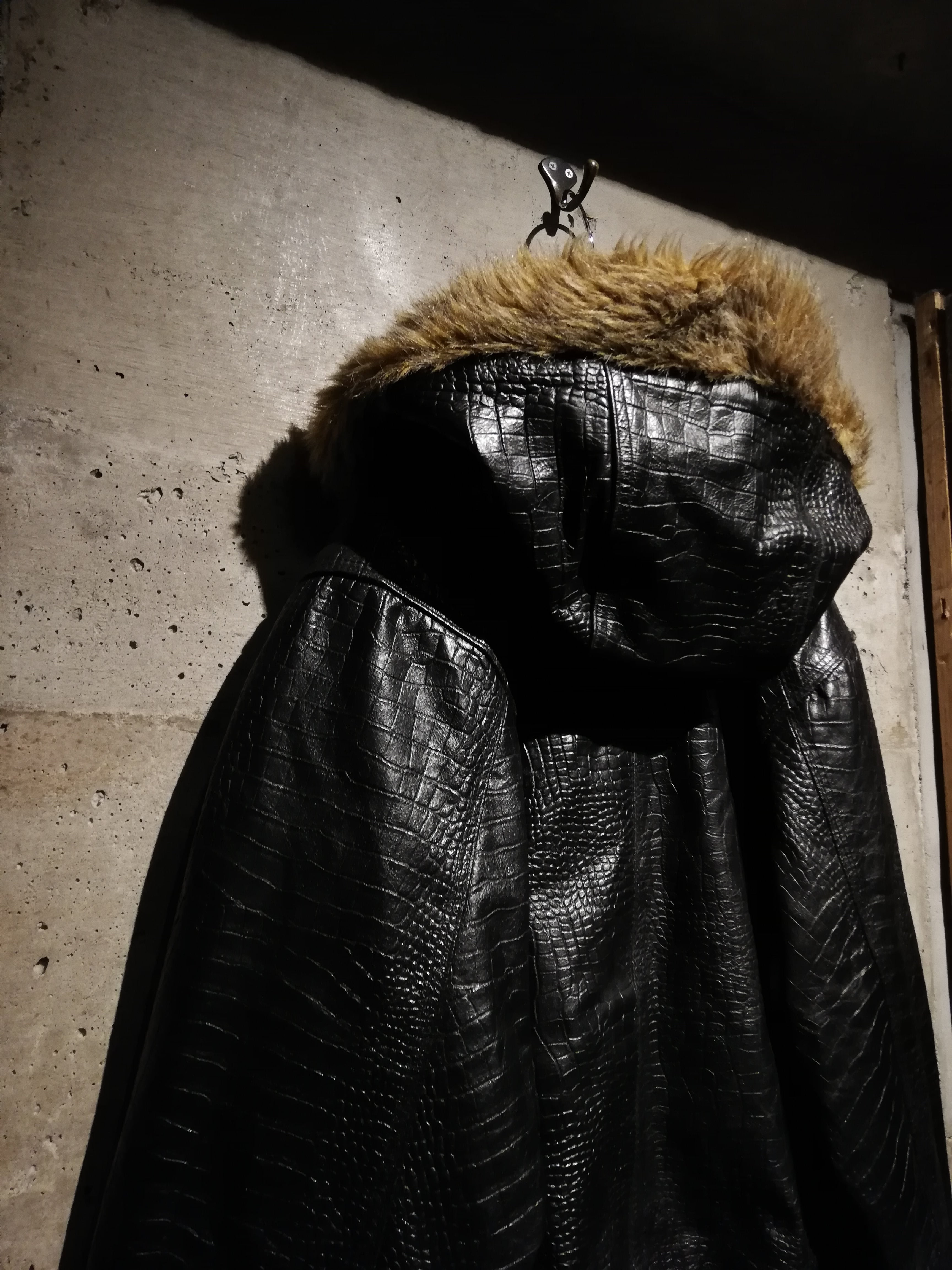 Caka】“PELLE PELLE” Crocodile Pattern Vintage Hooded Leather