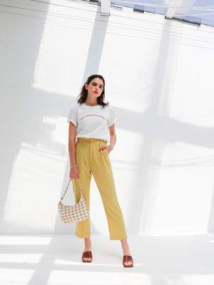 color tuck pants（yellow）