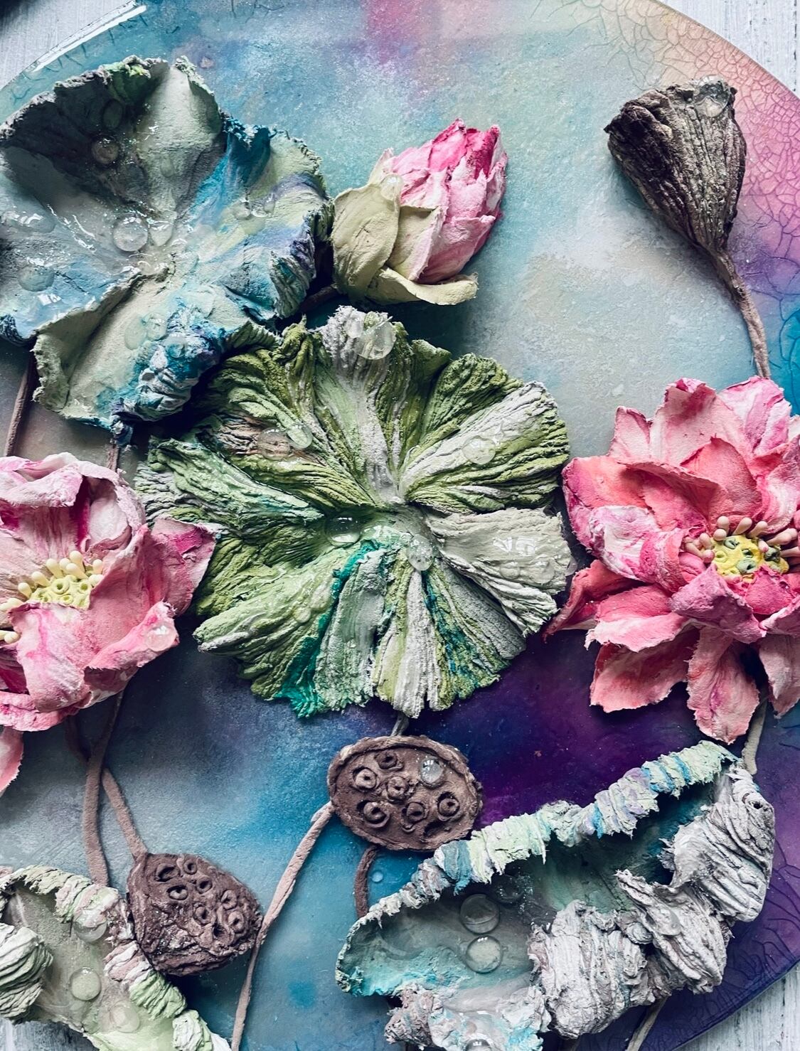 石膏のフラワーアート スカルプチャーフラワーペインティング 古代蓮の