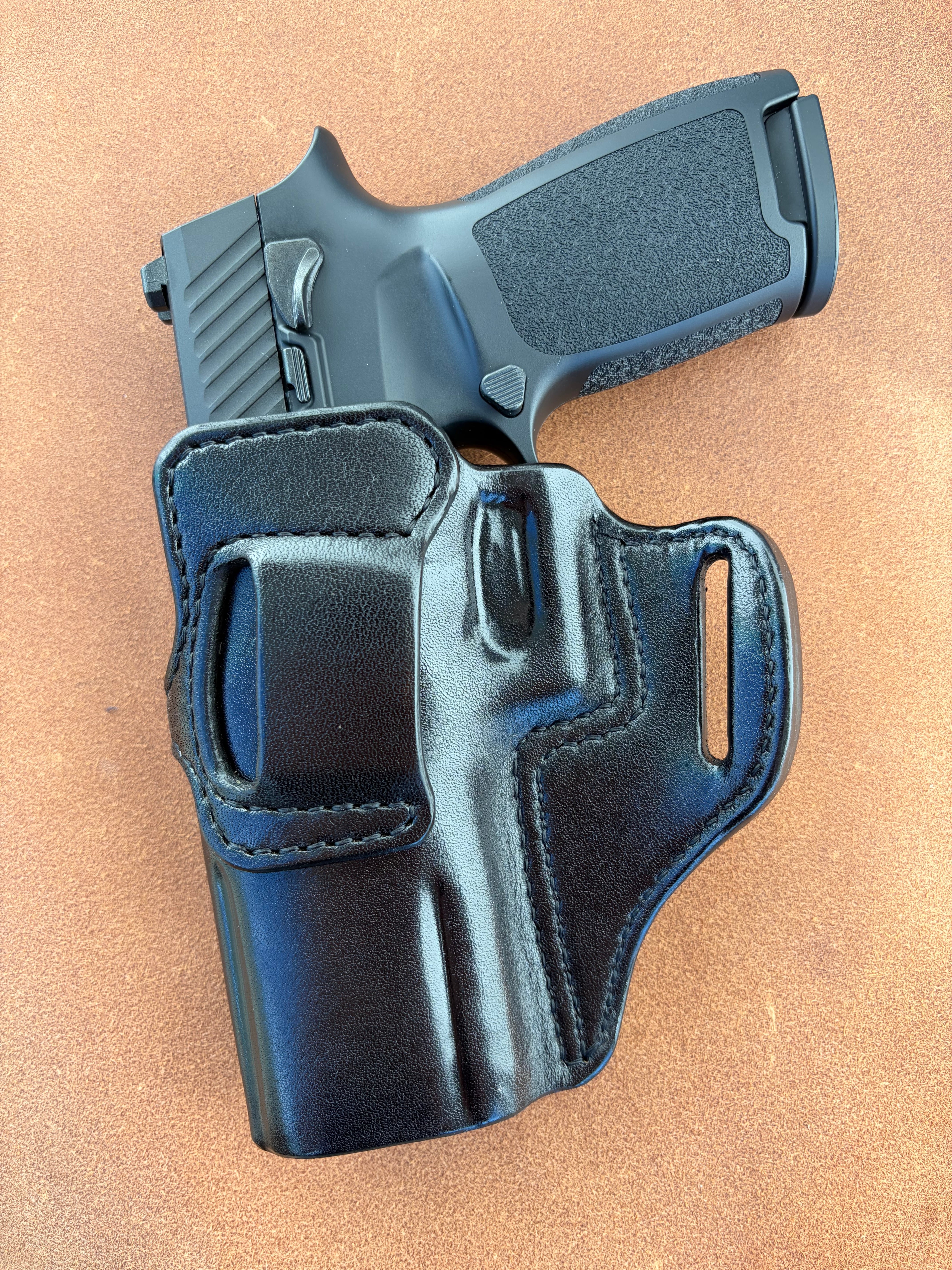 東京マルイ P320 ヒップレザーホルスター | 黒沼興業