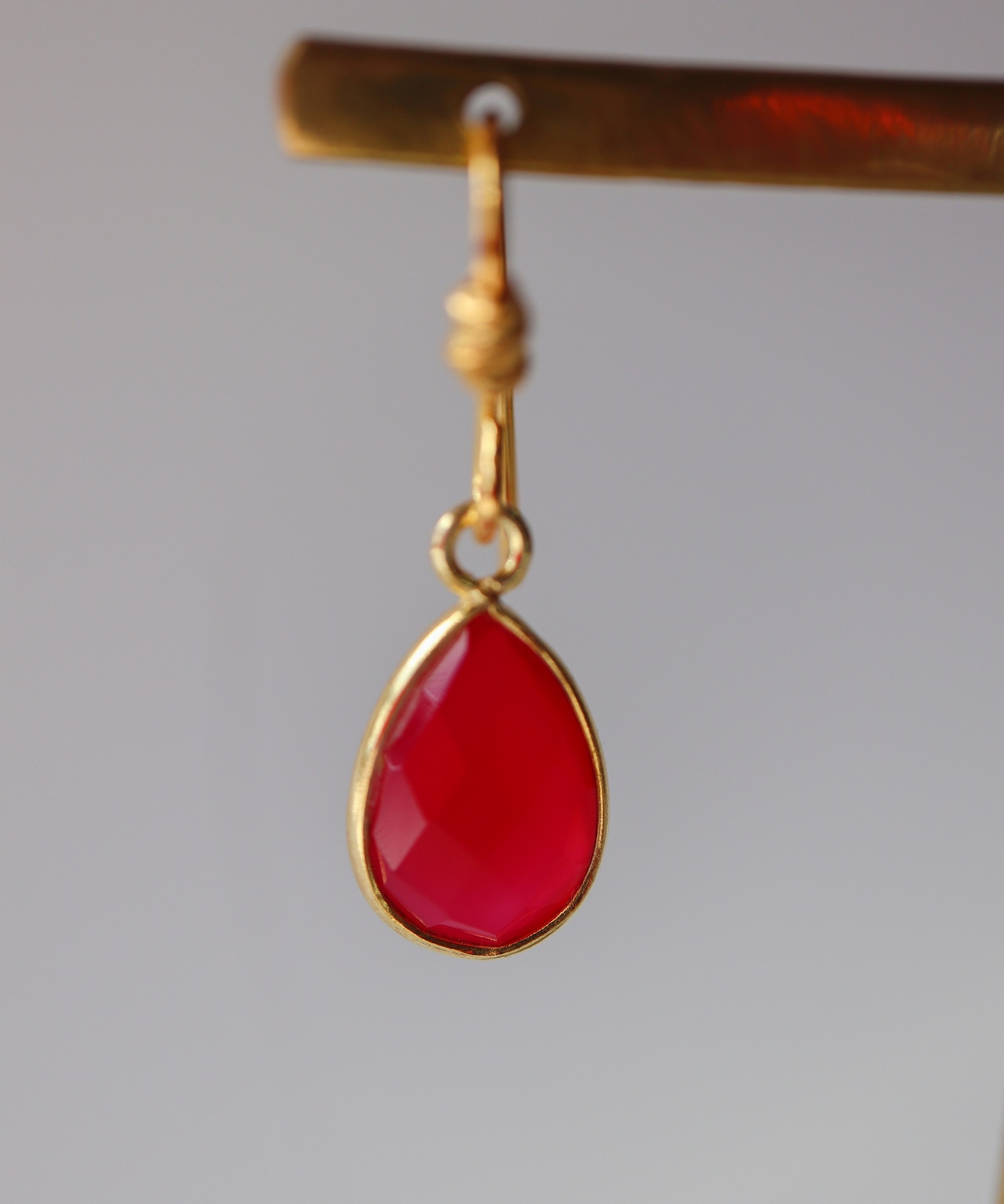 【KUWARTO】ピンクカルセドニーピアス/923021