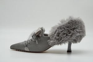 メゾンマヴェリックプレゼンツ　 Furry Heel Pumps