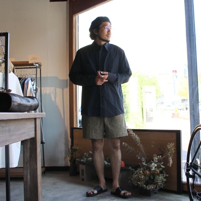 濃紺の布地に馬(額縁なし)