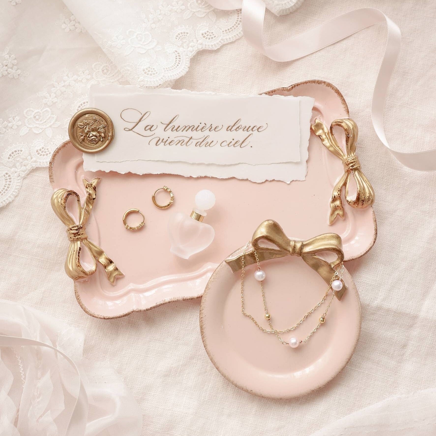 Square ribbon tray / スクエア リボントレイ M | BONNE CHANCE