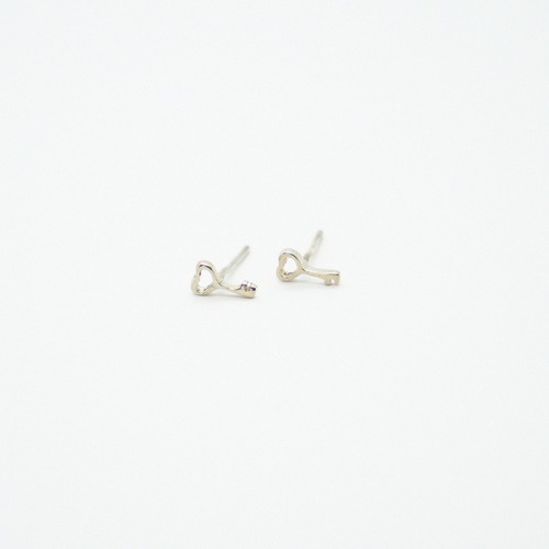 Silver Key Heart Earring｜Sterling Silver