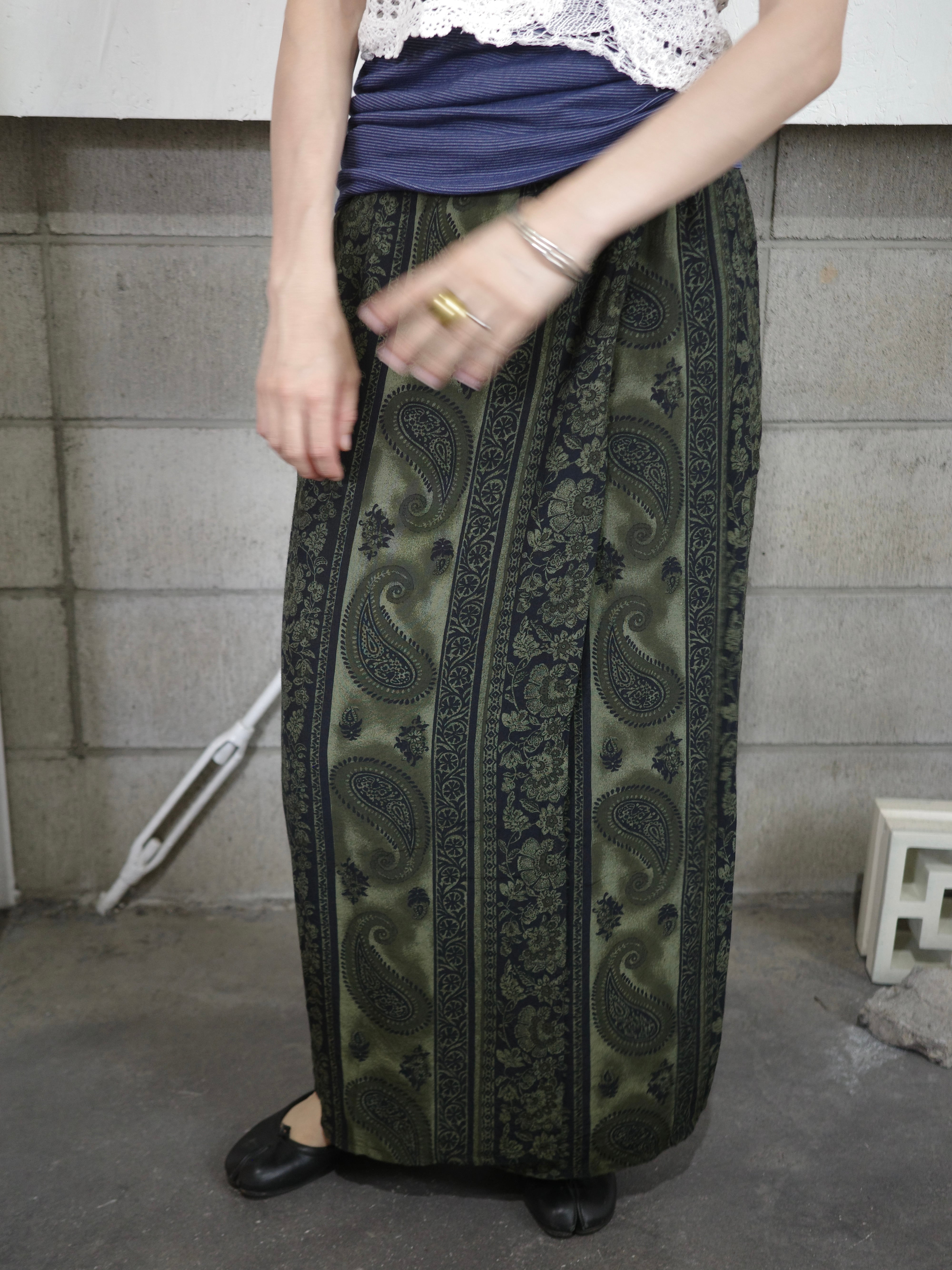 <vintage>paisely wrap long skirt