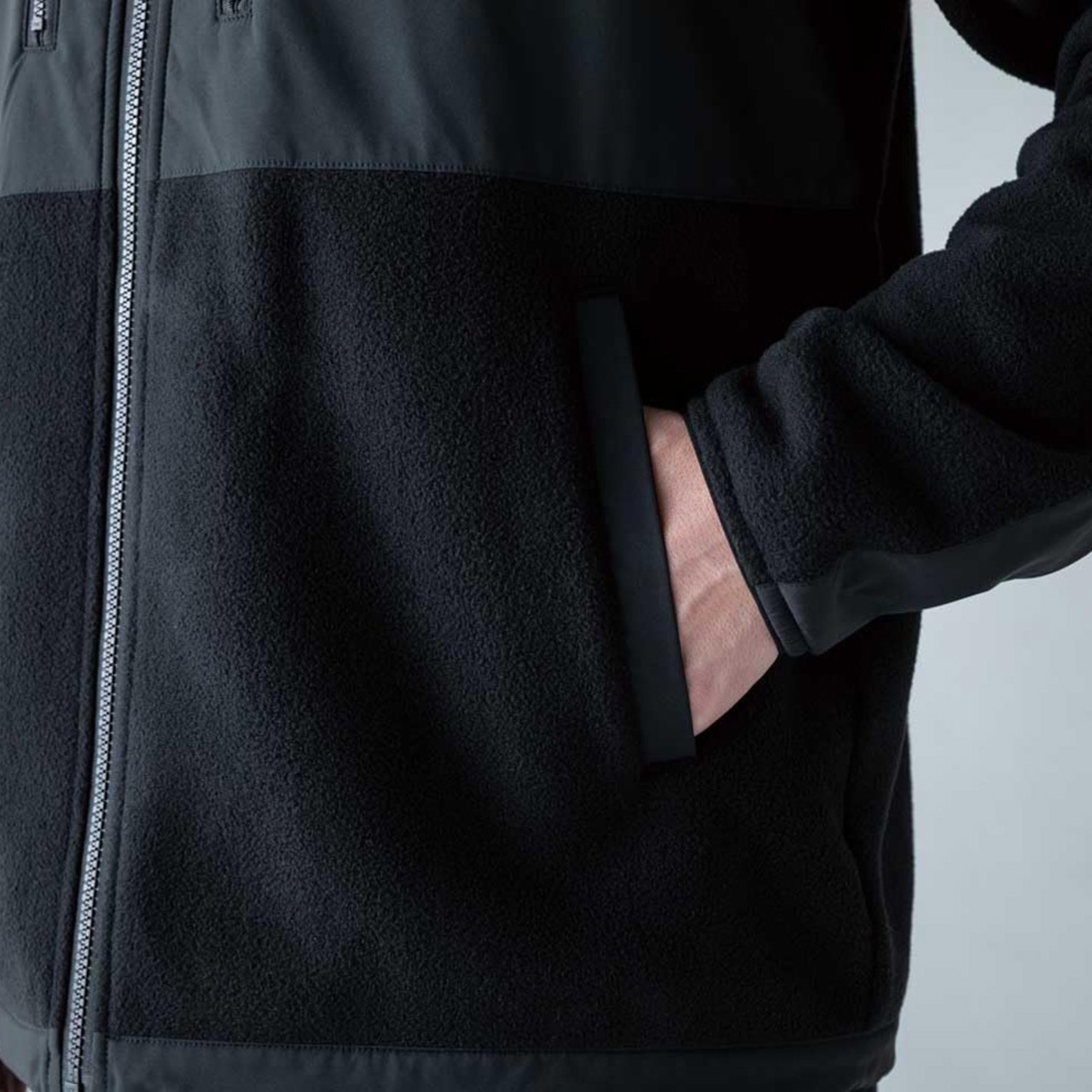 マイクロフリース フルジップ ジャケット『IMPIZM』- BLACK Ver.2