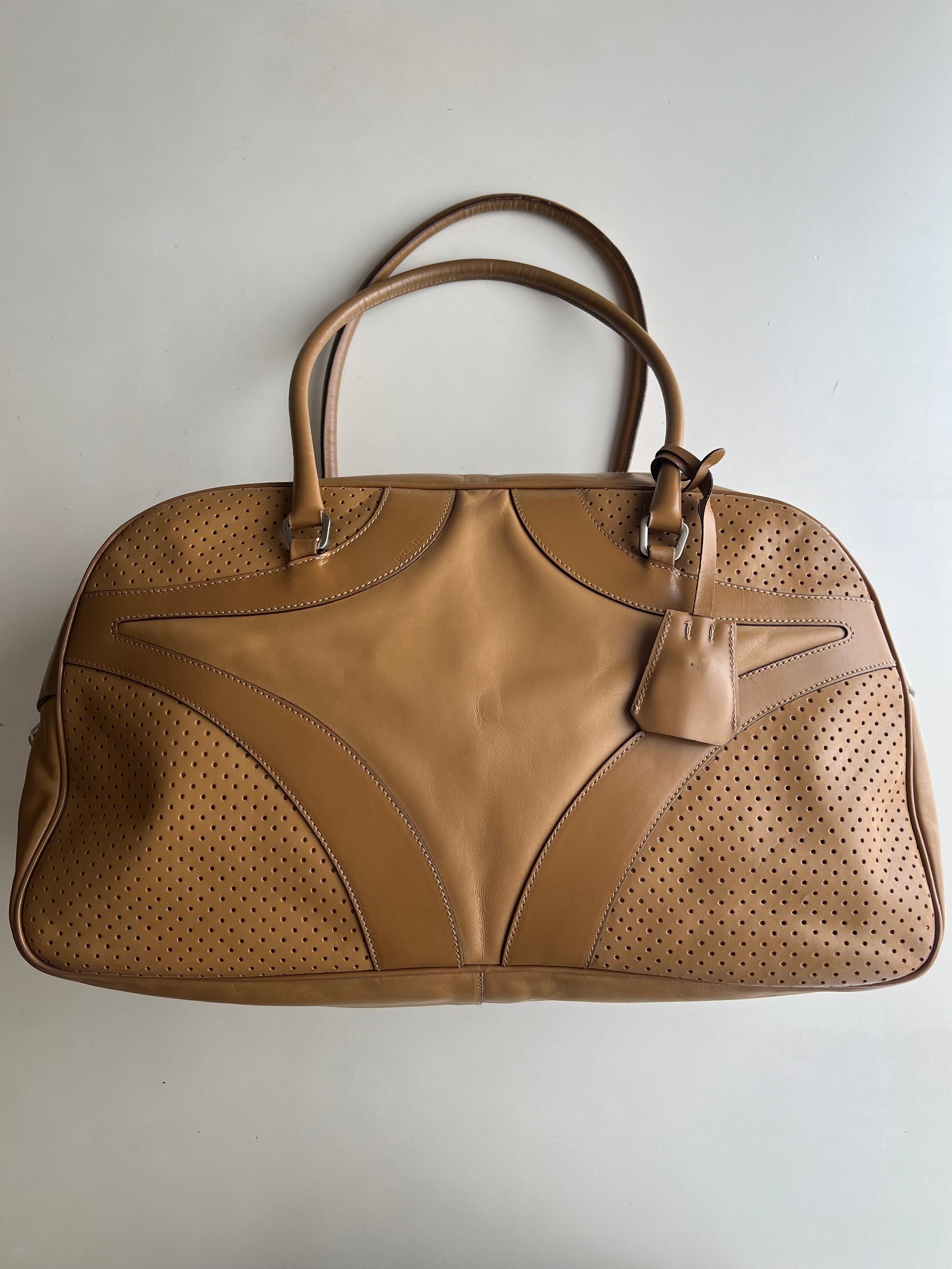 SS2000 PRADA LEATHER HAND BAG | triptraproll 