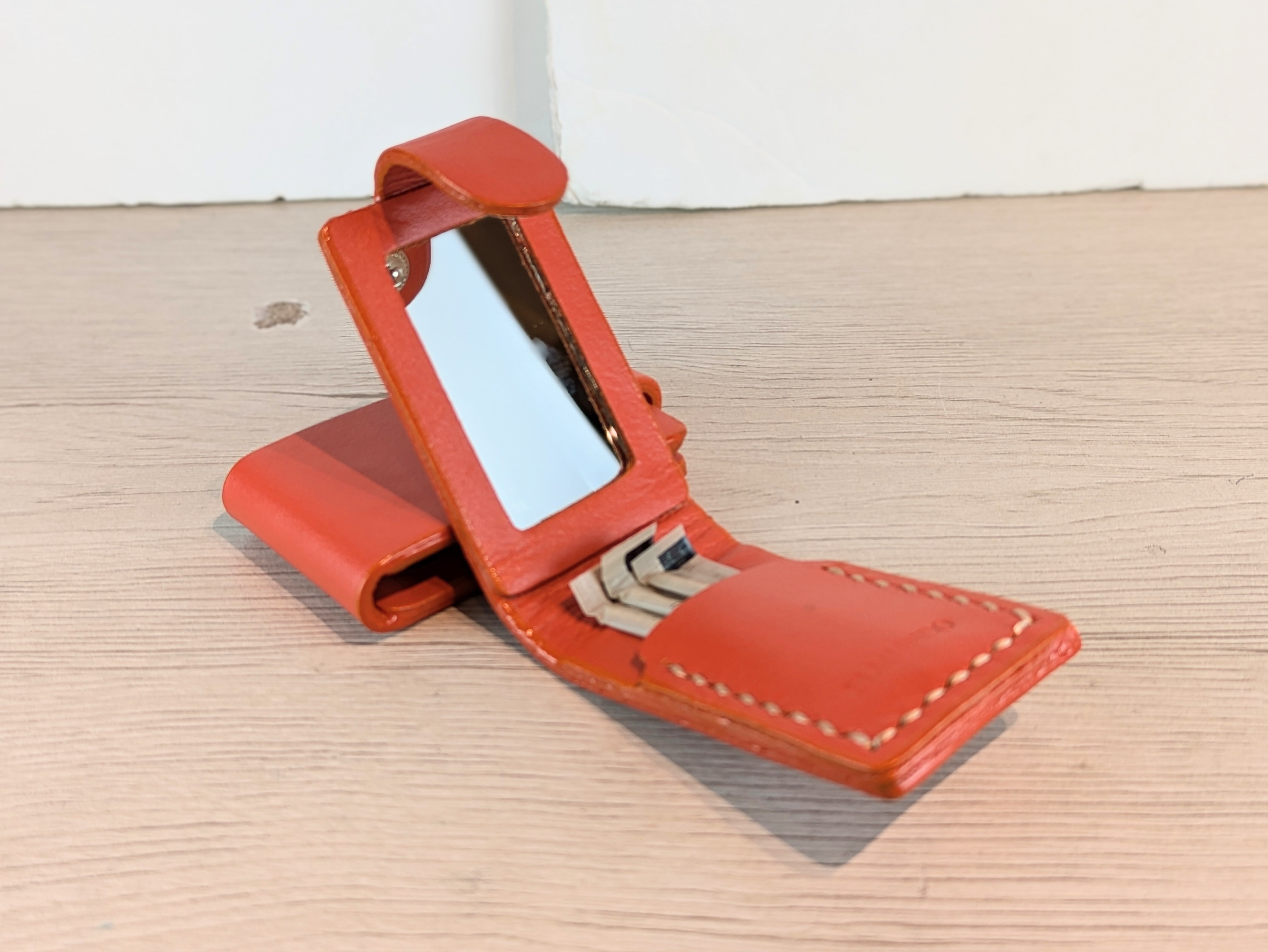 本革携帯つまようじ入れ 商品番号 ST-001 | ELMUNDO / エルムンド