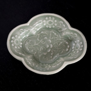 【再入荷】【50138】 三田青磁　木瓜手　手塩皿（1個） 江戸/ Mita Seiji small plate / Edo Era