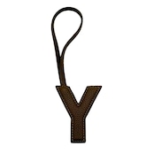 INITIAL CHARM Large (GREIGE)